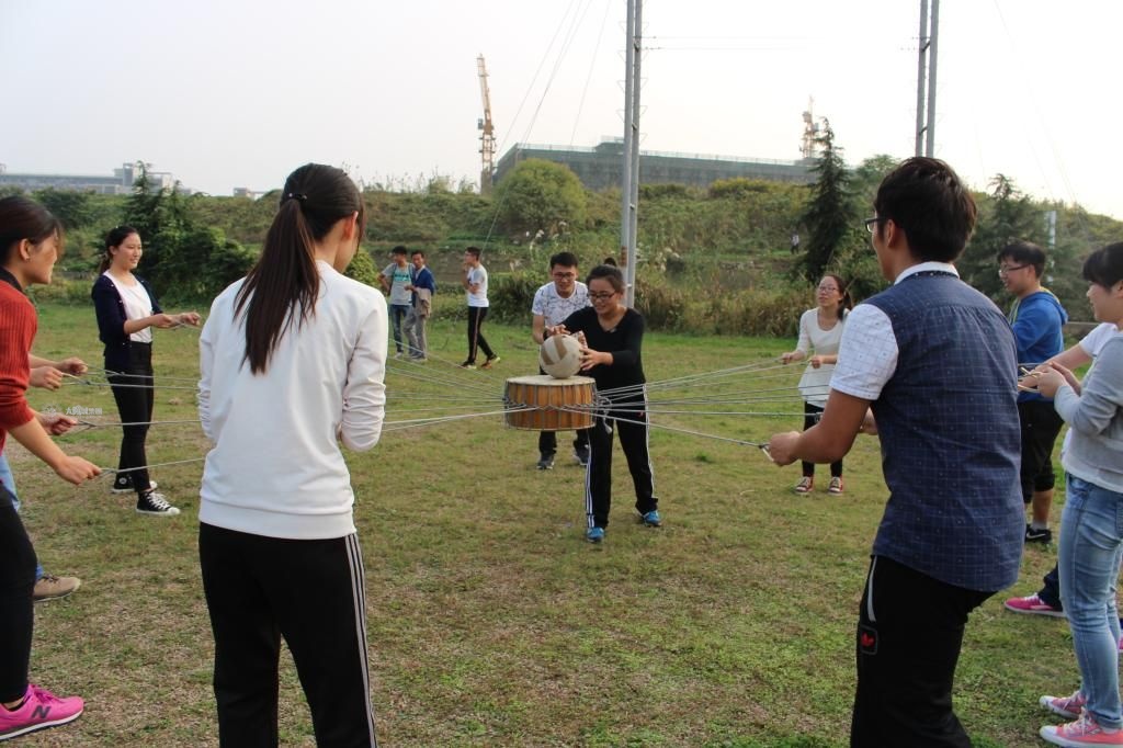 “激情研途 律动太阳城”研究生金秋体育节之素质拓展顺利开展